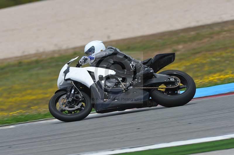 march 2010;motorbikes;no limits;peter wileman photography;portimao;portugal;trackday;trackday digital images