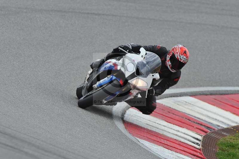 march 2010;motorbikes;no limits;peter wileman photography;portimao;portugal;trackday;trackday digital images