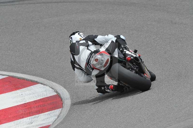 march 2010;motorbikes;no limits;peter wileman photography;portimao;portugal;trackday;trackday digital images