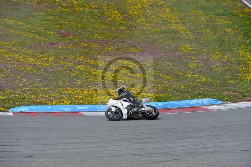 march 2010;motorbikes;no limits;peter wileman photography;portimao;portugal;trackday;trackday digital images