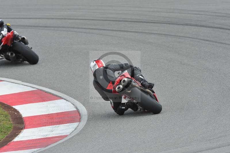 march 2010;motorbikes;no limits;peter wileman photography;portimao;portugal;trackday;trackday digital images