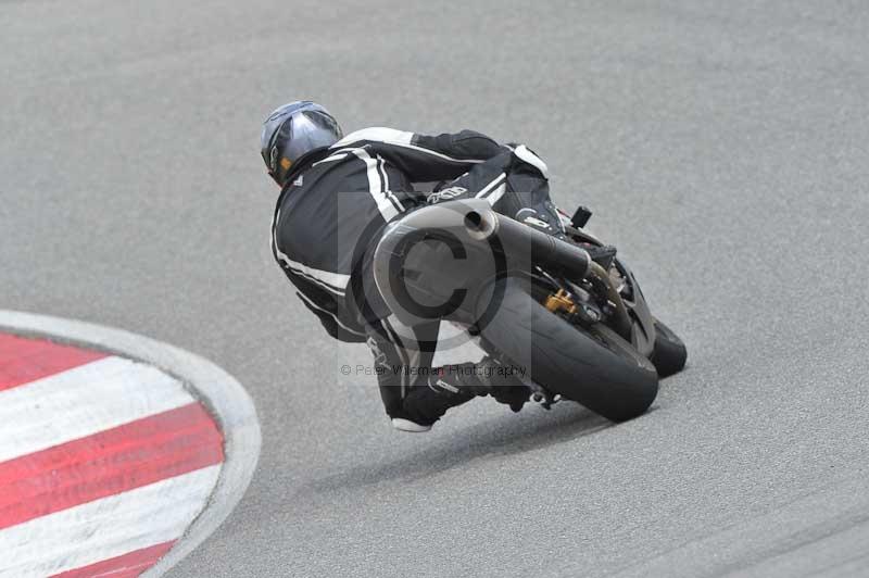 march 2010;motorbikes;no limits;peter wileman photography;portimao;portugal;trackday;trackday digital images