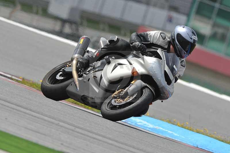 march 2010;motorbikes;no limits;peter wileman photography;portimao;portugal;trackday;trackday digital images