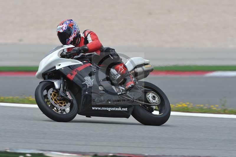march 2010;motorbikes;no limits;peter wileman photography;portimao;portugal;trackday;trackday digital images