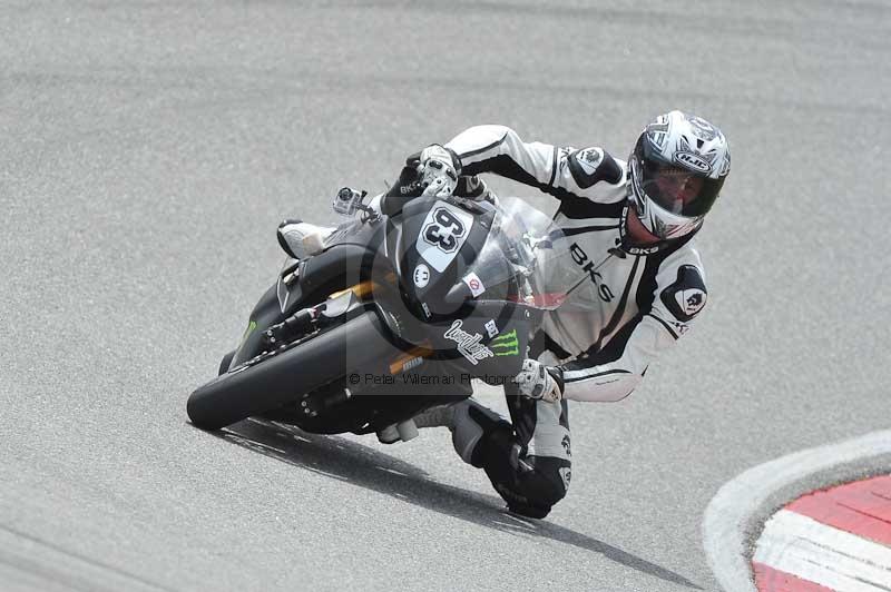 march 2010;motorbikes;no limits;peter wileman photography;portimao;portugal;trackday;trackday digital images