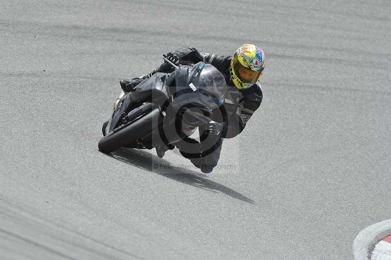 march 2010;motorbikes;no limits;peter wileman photography;portimao;portugal;trackday;trackday digital images