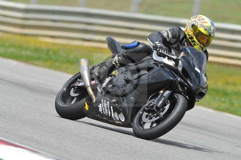 march 2010;motorbikes;no limits;peter wileman photography;portimao;portugal;trackday;trackday digital images