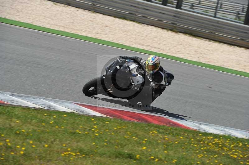 march 2010;motorbikes;no limits;peter wileman photography;portimao;portugal;trackday;trackday digital images