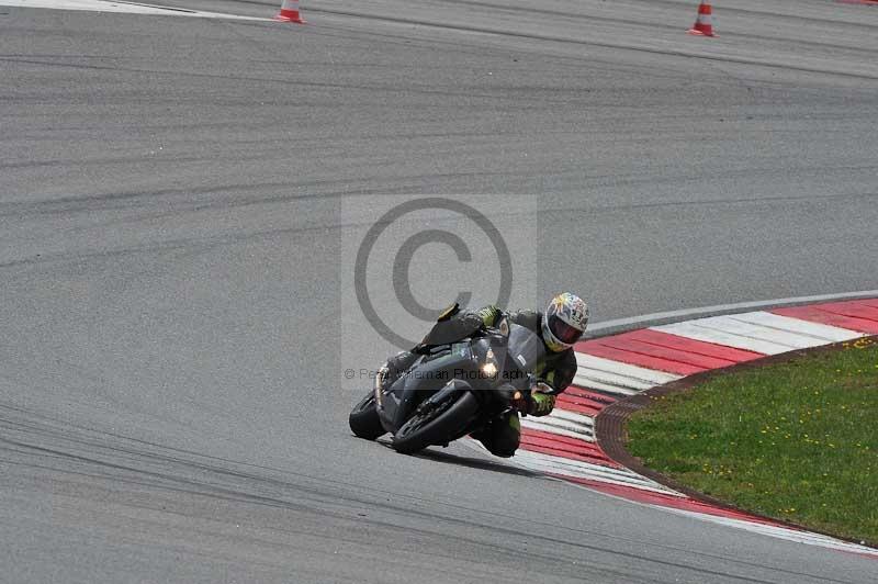 march 2010;motorbikes;no limits;peter wileman photography;portimao;portugal;trackday;trackday digital images