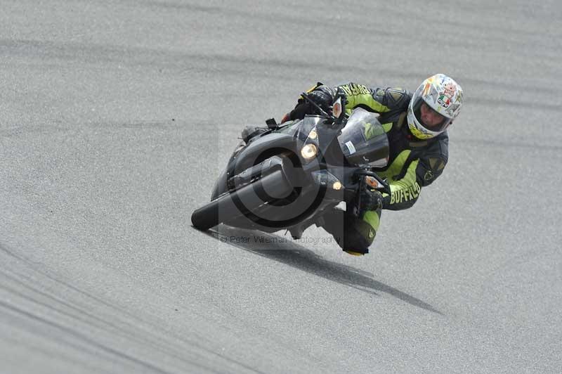 march 2010;motorbikes;no limits;peter wileman photography;portimao;portugal;trackday;trackday digital images