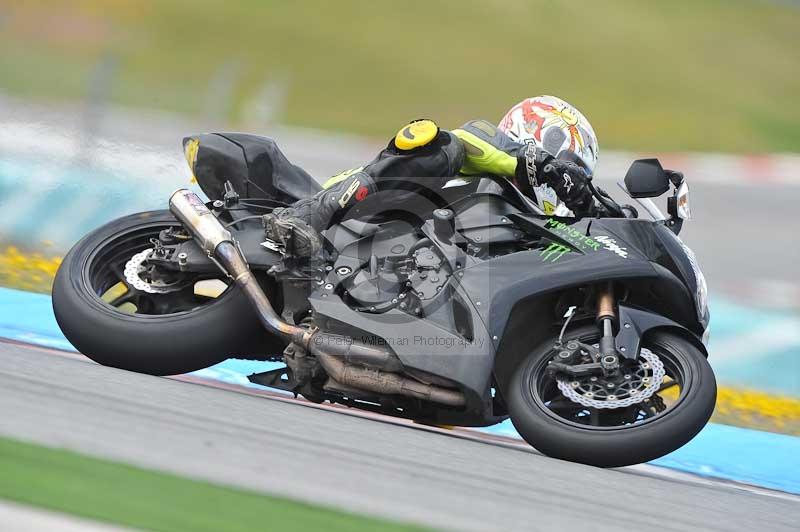 march 2010;motorbikes;no limits;peter wileman photography;portimao;portugal;trackday;trackday digital images