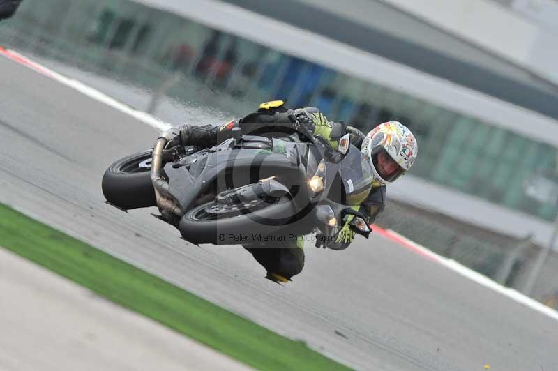 march 2010;motorbikes;no limits;peter wileman photography;portimao;portugal;trackday;trackday digital images