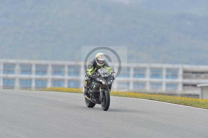 march 2010;motorbikes;no limits;peter wileman photography;portimao;portugal;trackday;trackday digital images