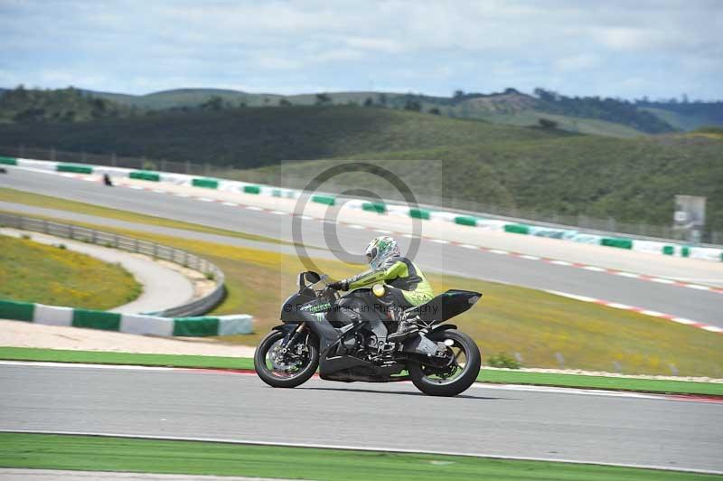 march 2010;motorbikes;no limits;peter wileman photography;portimao;portugal;trackday;trackday digital images
