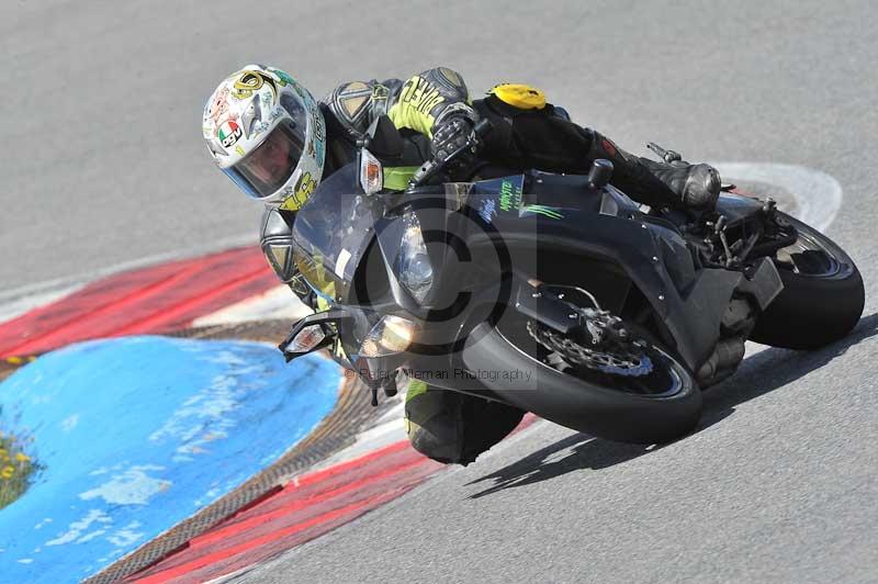 march 2010;motorbikes;no limits;peter wileman photography;portimao;portugal;trackday;trackday digital images