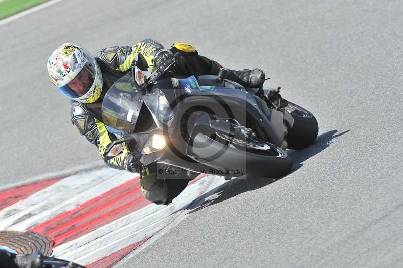 march 2010;motorbikes;no limits;peter wileman photography;portimao;portugal;trackday;trackday digital images