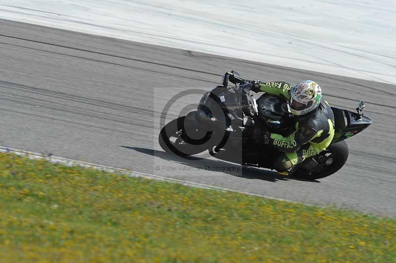march 2010;motorbikes;no limits;peter wileman photography;portimao;portugal;trackday;trackday digital images