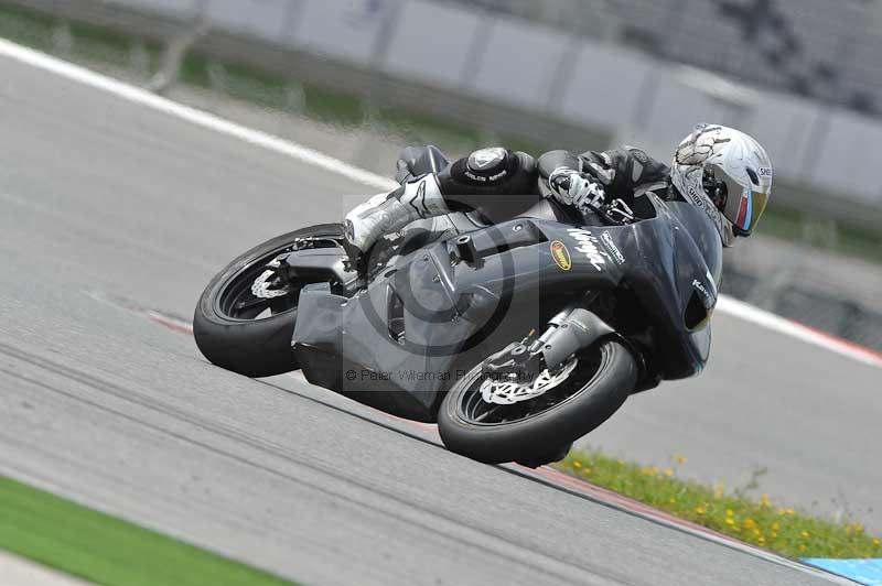 march 2010;motorbikes;no limits;peter wileman photography;portimao;portugal;trackday;trackday digital images