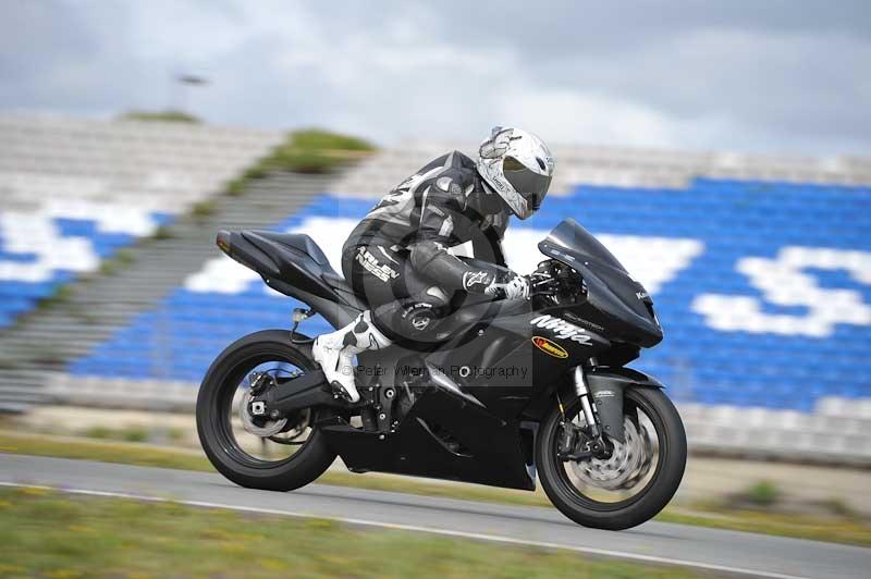 march 2010;motorbikes;no limits;peter wileman photography;portimao;portugal;trackday;trackday digital images