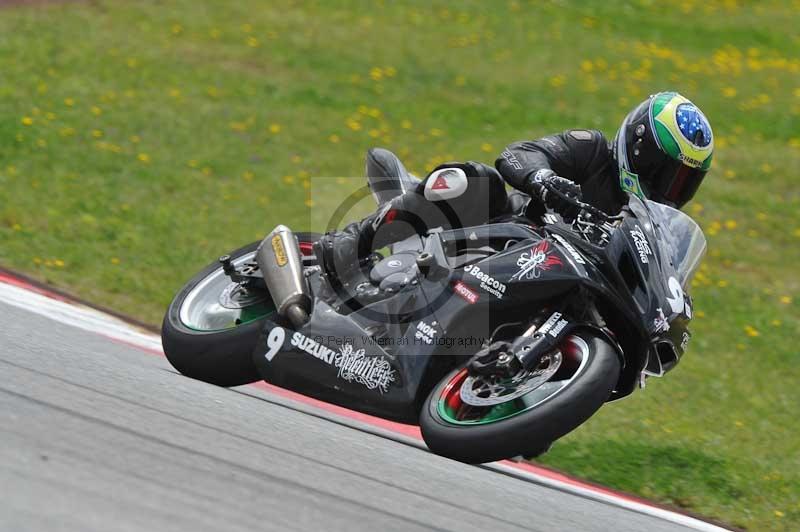 march 2010;motorbikes;no limits;peter wileman photography;portimao;portugal;trackday;trackday digital images