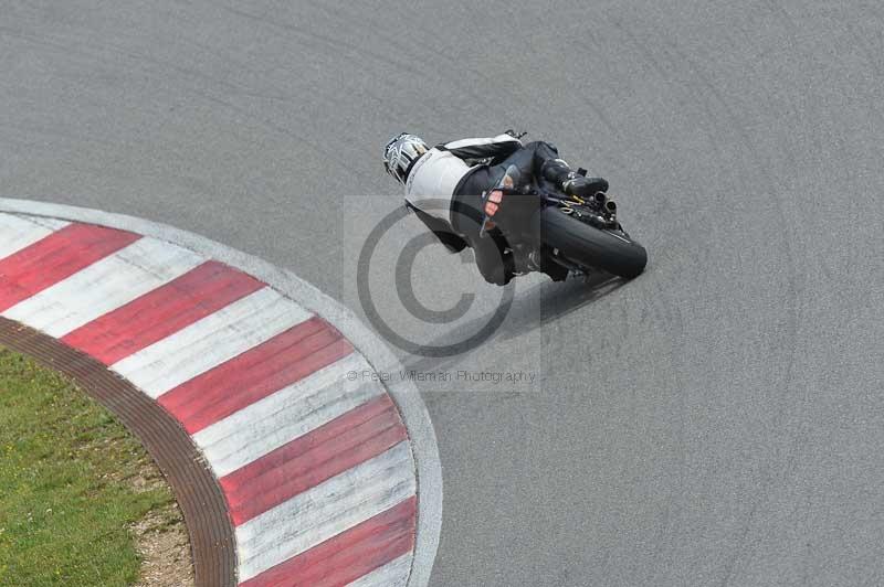 march 2010;motorbikes;no limits;peter wileman photography;portimao;portugal;trackday;trackday digital images