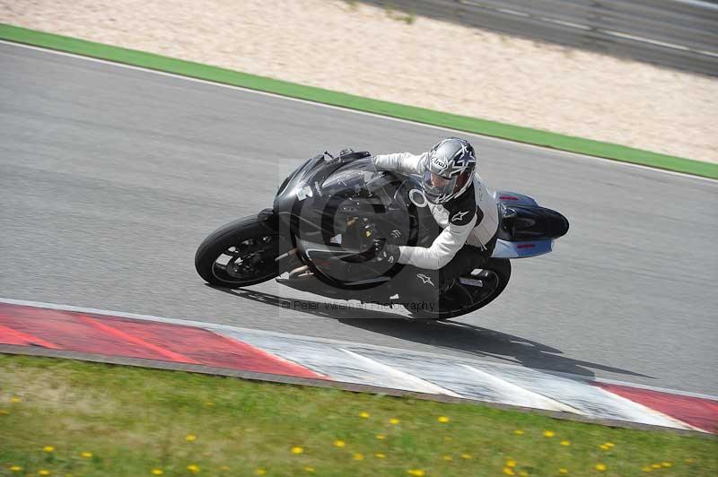 march 2010;motorbikes;no limits;peter wileman photography;portimao;portugal;trackday;trackday digital images