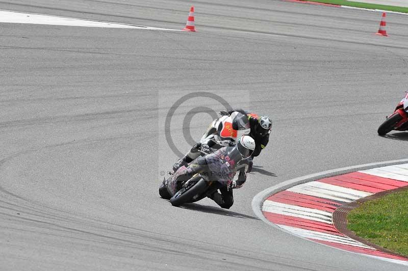 march 2010;motorbikes;no limits;peter wileman photography;portimao;portugal;trackday;trackday digital images