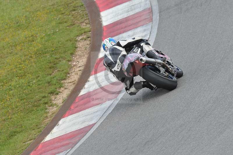 march 2010;motorbikes;no limits;peter wileman photography;portimao;portugal;trackday;trackday digital images