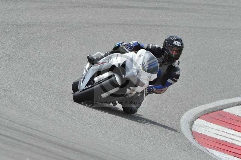 march 2010;motorbikes;no limits;peter wileman photography;portimao;portugal;trackday;trackday digital images