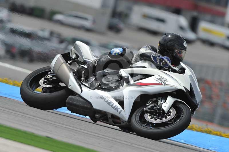 march 2010;motorbikes;no limits;peter wileman photography;portimao;portugal;trackday;trackday digital images