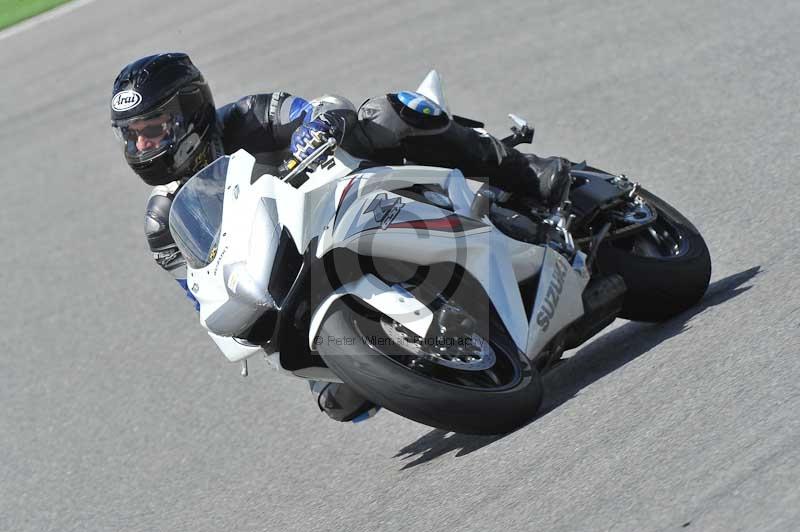 march 2010;motorbikes;no limits;peter wileman photography;portimao;portugal;trackday;trackday digital images