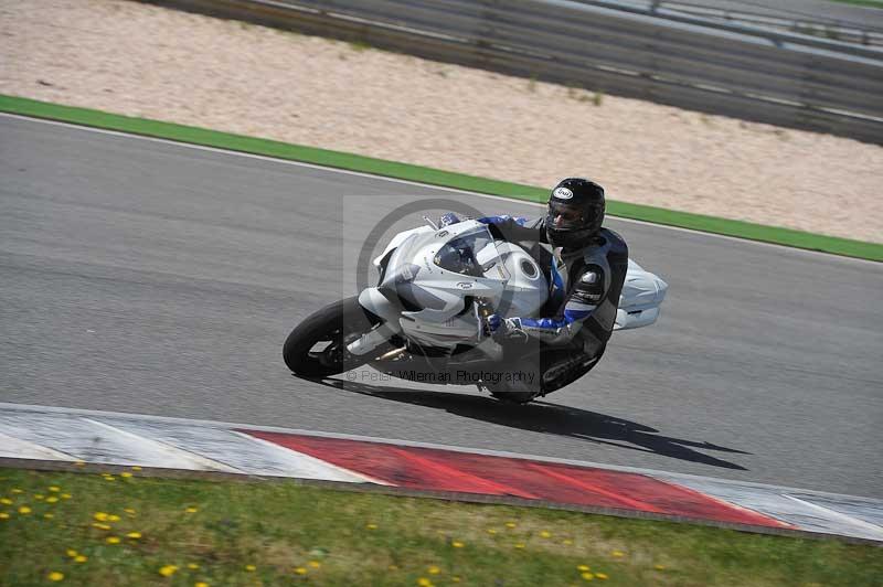 march 2010;motorbikes;no limits;peter wileman photography;portimao;portugal;trackday;trackday digital images