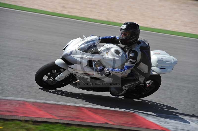 march 2010;motorbikes;no limits;peter wileman photography;portimao;portugal;trackday;trackday digital images