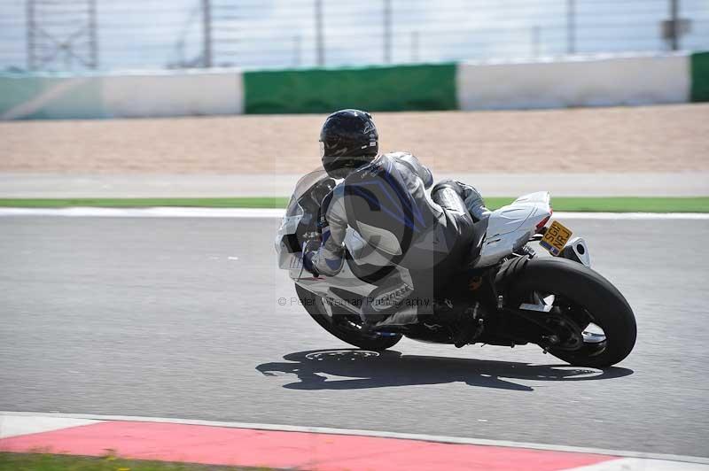 march 2010;motorbikes;no limits;peter wileman photography;portimao;portugal;trackday;trackday digital images