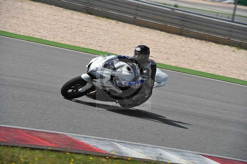 march 2010;motorbikes;no limits;peter wileman photography;portimao;portugal;trackday;trackday digital images