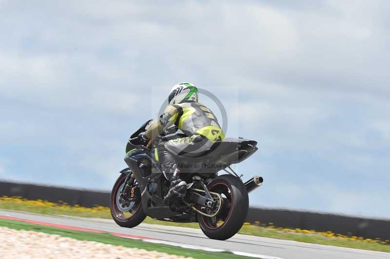 march 2010;motorbikes;no limits;peter wileman photography;portimao;portugal;trackday;trackday digital images
