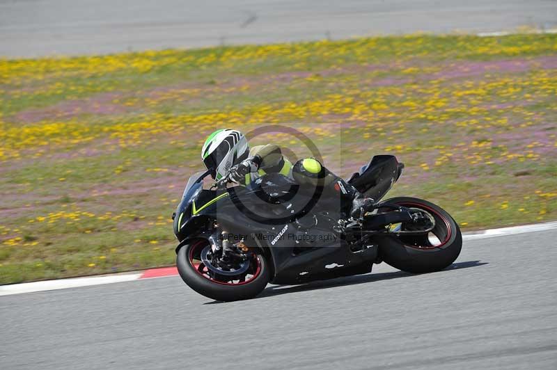 march 2010;motorbikes;no limits;peter wileman photography;portimao;portugal;trackday;trackday digital images