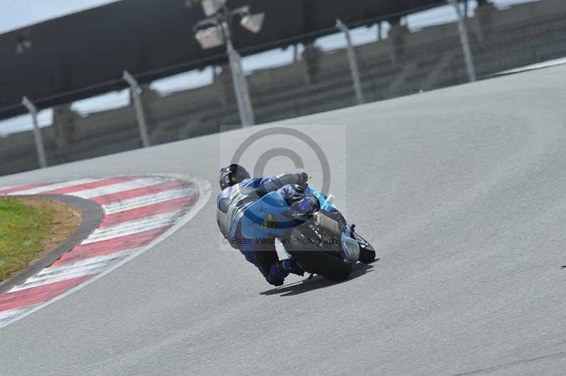march 2010;motorbikes;no limits;peter wileman photography;portimao;portugal;trackday;trackday digital images