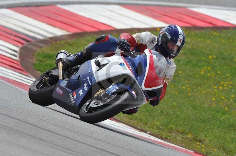 march 2010;motorbikes;no limits;peter wileman photography;portimao;portugal;trackday;trackday digital images