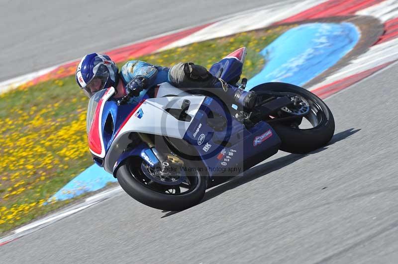 march 2010;motorbikes;no limits;peter wileman photography;portimao;portugal;trackday;trackday digital images