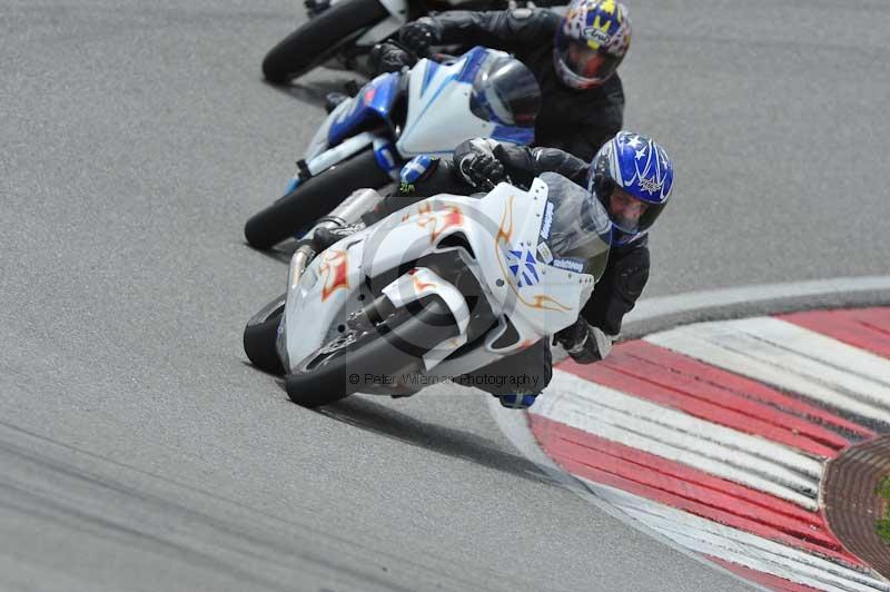 march 2010;motorbikes;no limits;peter wileman photography;portimao;portugal;trackday;trackday digital images
