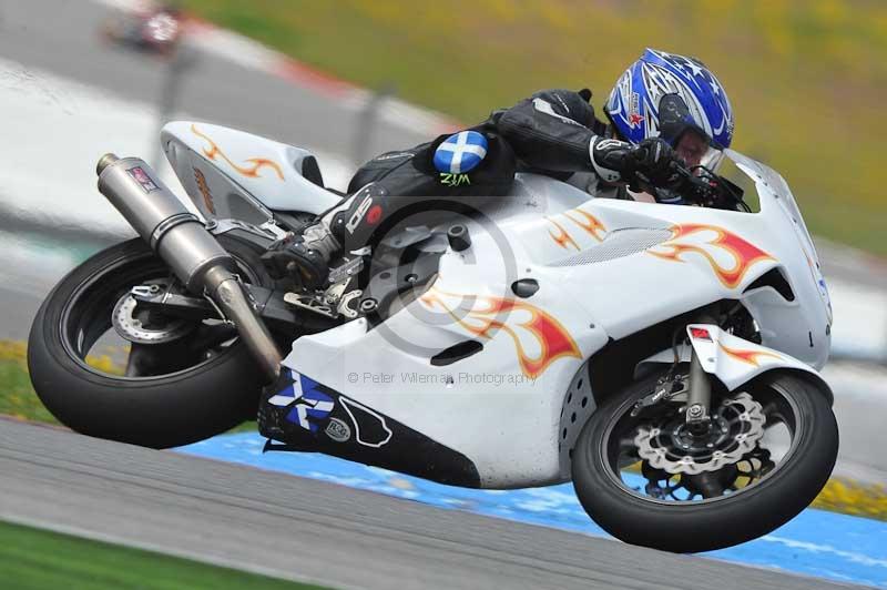 march 2010;motorbikes;no limits;peter wileman photography;portimao;portugal;trackday;trackday digital images