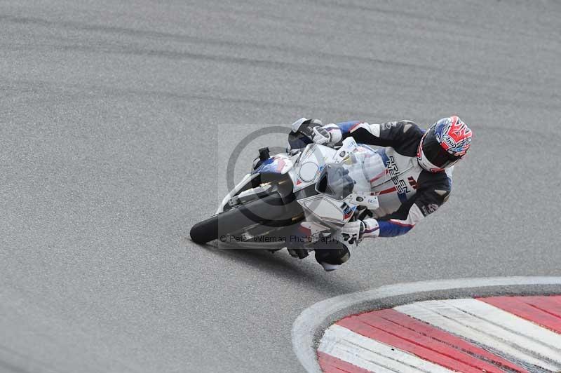 march 2010;motorbikes;no limits;peter wileman photography;portimao;portugal;trackday;trackday digital images