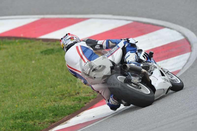 march 2010;motorbikes;no limits;peter wileman photography;portimao;portugal;trackday;trackday digital images