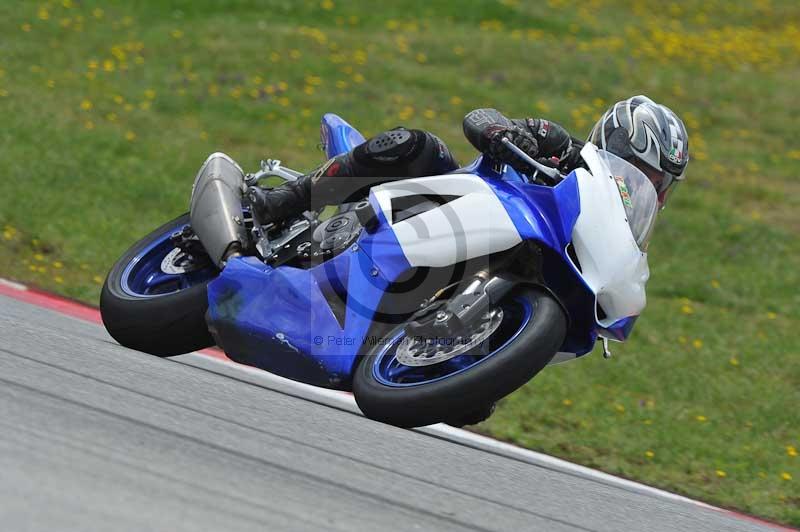 march 2010;motorbikes;no limits;peter wileman photography;portimao;portugal;trackday;trackday digital images
