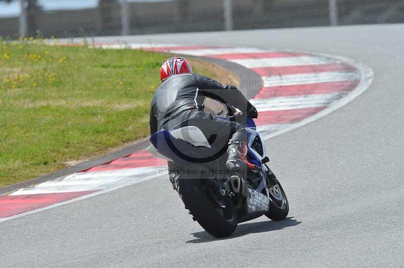 march 2010;motorbikes;no limits;peter wileman photography;portimao;portugal;trackday;trackday digital images