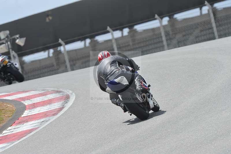 march 2010;motorbikes;no limits;peter wileman photography;portimao;portugal;trackday;trackday digital images