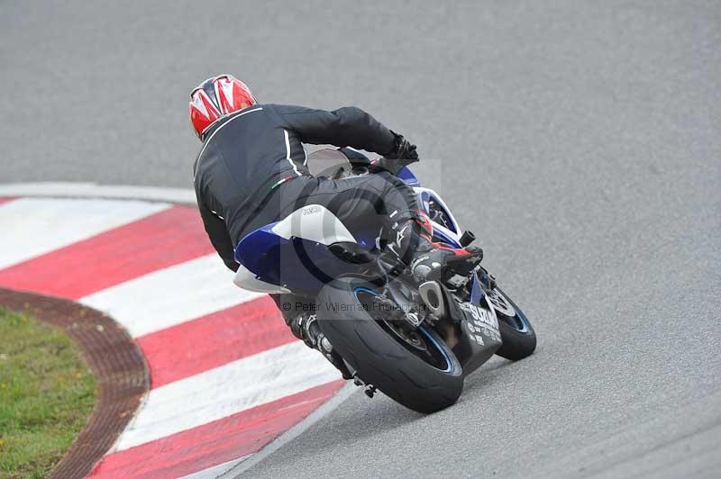 march 2010;motorbikes;no limits;peter wileman photography;portimao;portugal;trackday;trackday digital images