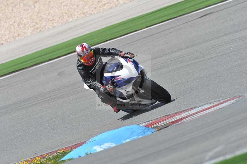 march 2010;motorbikes;no limits;peter wileman photography;portimao;portugal;trackday;trackday digital images