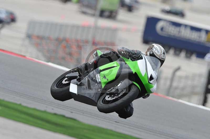 march 2010;motorbikes;no limits;peter wileman photography;portimao;portugal;trackday;trackday digital images